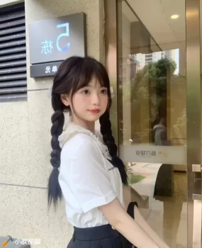 白虎，高中毕业生下海兼职逼紧水多