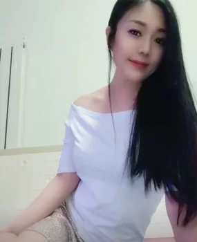 600两次性价比高的轻熟女