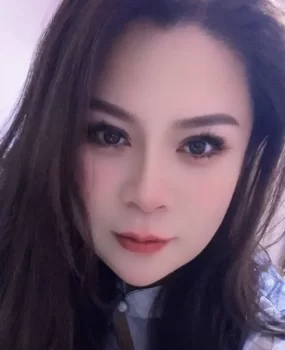 风骚兼职，眼睛里都透着骚样，