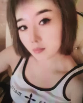 美女楼凤雪儿