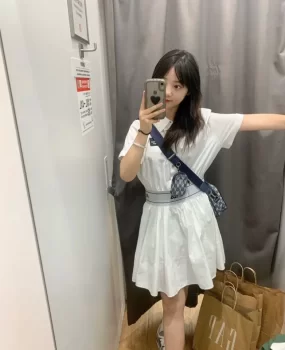 清纯女孩向荡妇蜕变中