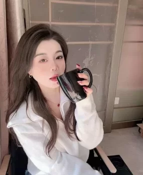 白云新人小美女小米