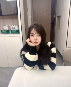 刚下海纯情美女顶级