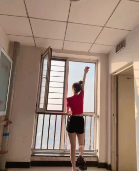 河西气质可爱系小美女 颜值天花板