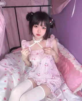 20兼职粉嫩制服