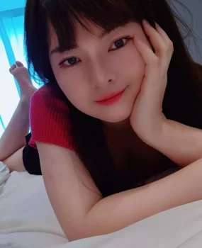 广州大胸风骚妹子