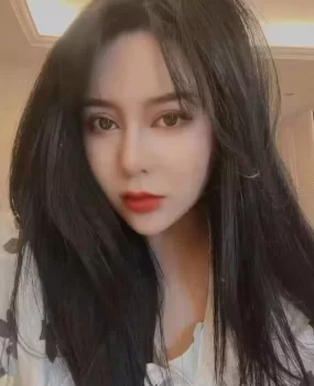 河东身材火爆性感妹子