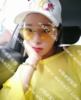 云南曲靖一纹身美少女,寻找多日终于得日