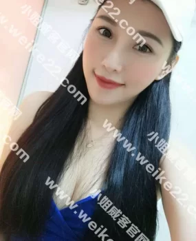 广州华景新城一堆年轻妹子