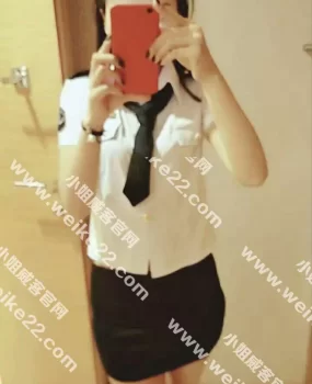 刚做的兼职美女挺不错的