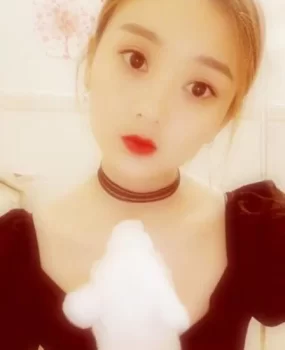 岐西新村的高挑小美女，月儿