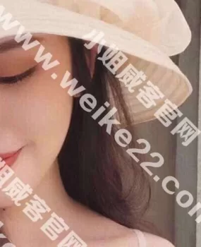 20岁大胸小嫩妹！！三点粉红色，不可求啊！