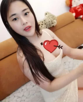 分享一个体育西D熊丰满美女