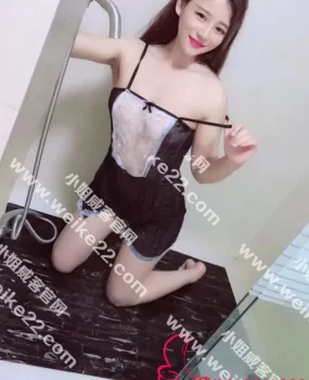 林西和长腿小美女小若