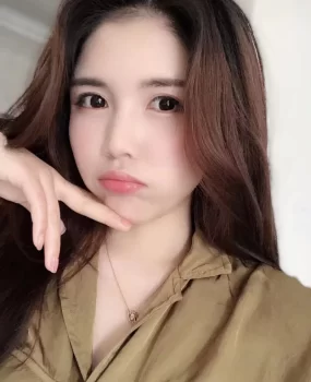 LY轮钟轮到个气质妹纸，实在是惊喜