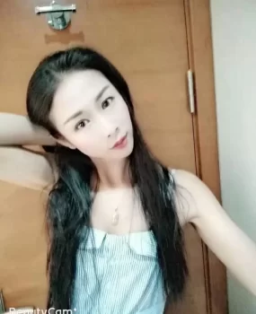 白云170高挑美女