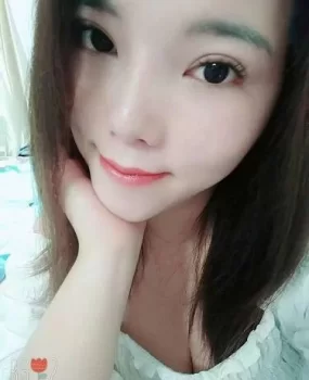 与清纯大奶妹子的春晓一刻