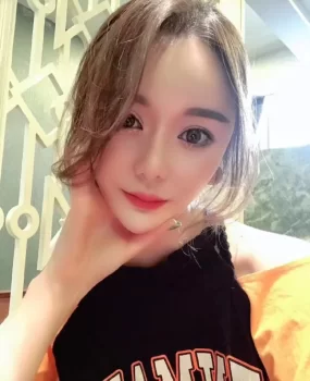 推荐给广州的实力狼友一个兼职外模妹妹