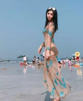 99年出来在天津兼职，胸大，活好，干起来特得劲的妹子