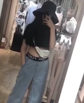 刚广州体验的20岁嫩妹