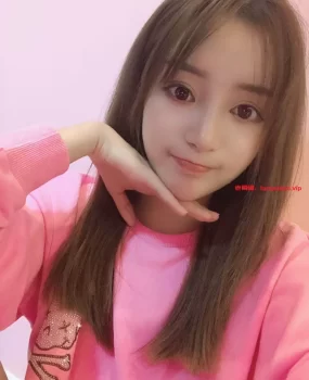 上甜下咸粉逼小妹妹