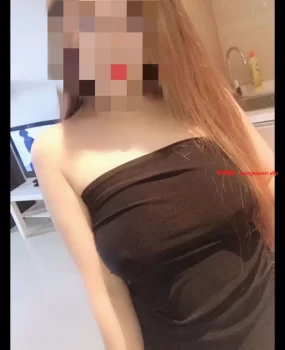 漂亮丰满妹子服务好