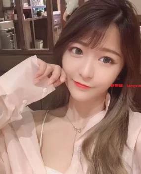 天津大学学妹兼职，胸大水多温柔