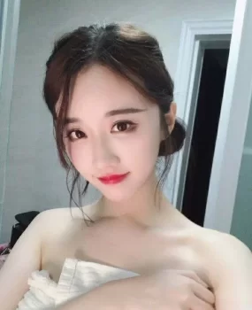 清纯气质妹妹，多汁多韵味。