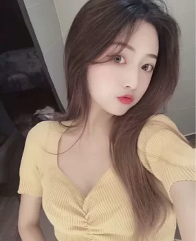 天河在校舞蹈生沐沐,水多可以抱着草