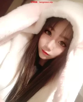 身材火辣的兼职小妹，人美活好