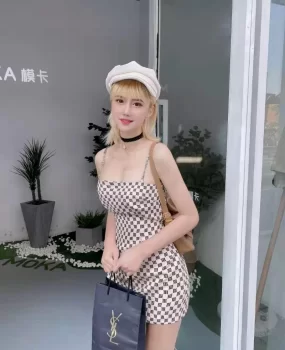 广州网红模特兼职大长腿水多粉嫩 活超级棒