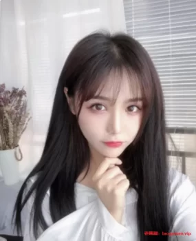 天津塘沽学生妹妹兼职皮肤白白嫩嫩又会玩外表腼腆脱了衣服真浪