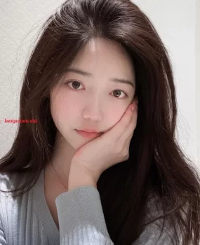 推荐广州纯学妹兼职！天然大胸，皮肤紧致