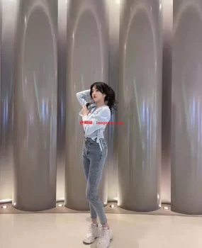 天津真实兼职大学生妹 雪白肌肤 温柔气质