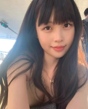 清纯可爱兼职小妹妹