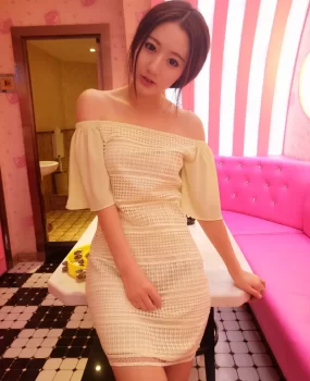 体验完美漂亮女神艾雪，服务贴心，热情无比，可亲可摸！