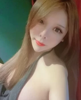 津城名妖，特色大胸